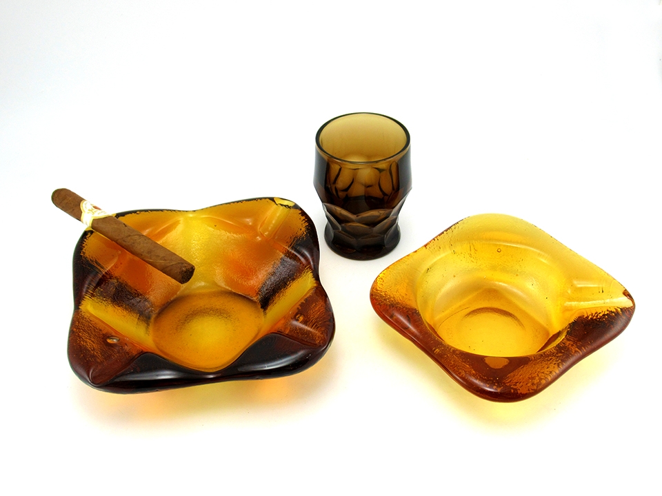 Imperial Glass Ashtray Set Olde Jamestown Line - Image 3