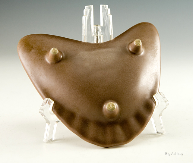 Atomic Era Boomerang Art Ashtray - Image 2