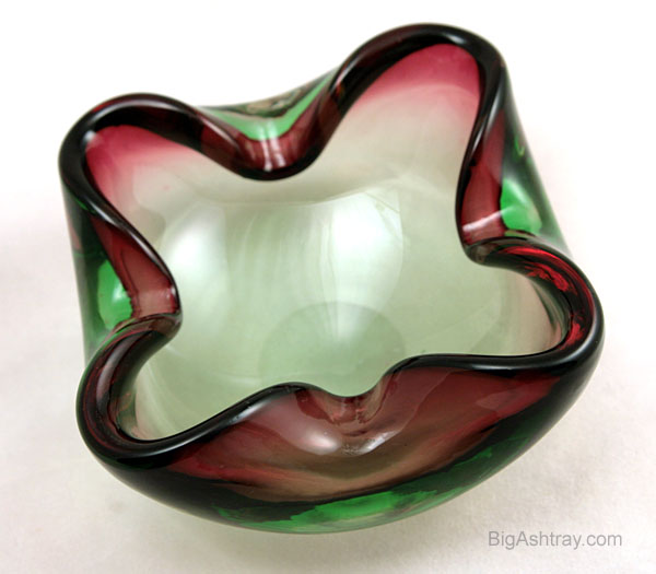 Beautiful Murano Vintage Glass Ash Bowl - Image 3