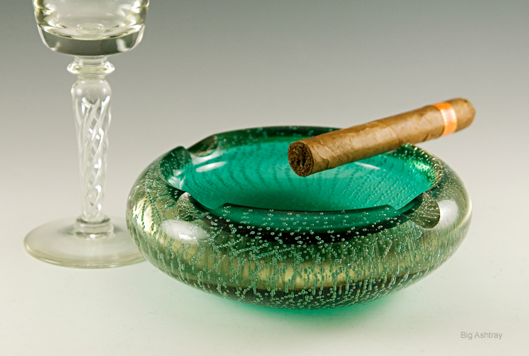Beautiful Vintage Italian Art Glass Ashtray