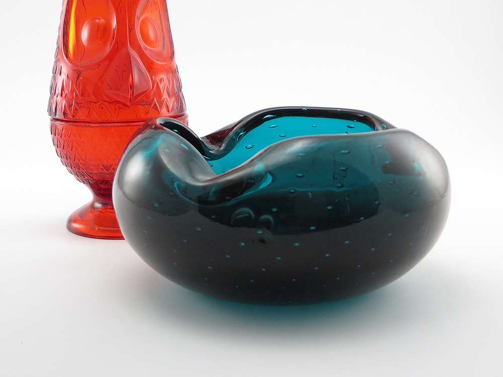 Big Vintage Cigar Ashtray by Blenko in Rare Peacock Color - Image 3