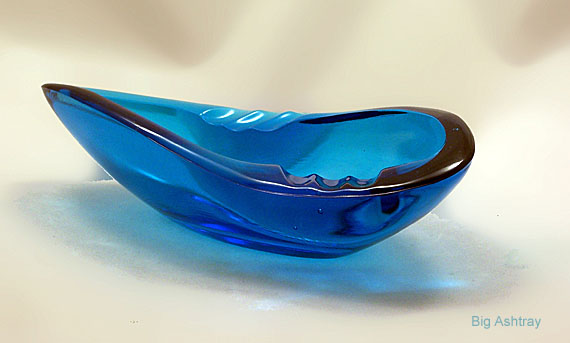 Blue Glass Kidney Bean Ashtray - Image 2