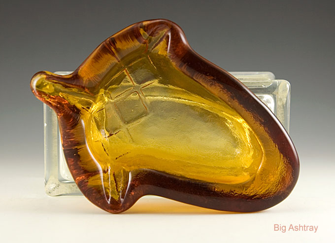 Cigar Ashtray Acorn in Luscious Amber Glass - Image 4