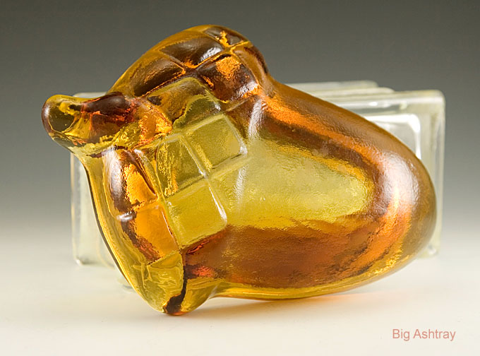 Cigar Ashtray Acorn in Luscious Amber Glass - Image 3