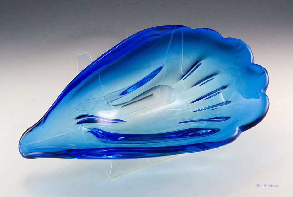 Beach Home Decor Art Glass Ashtray - Image 3