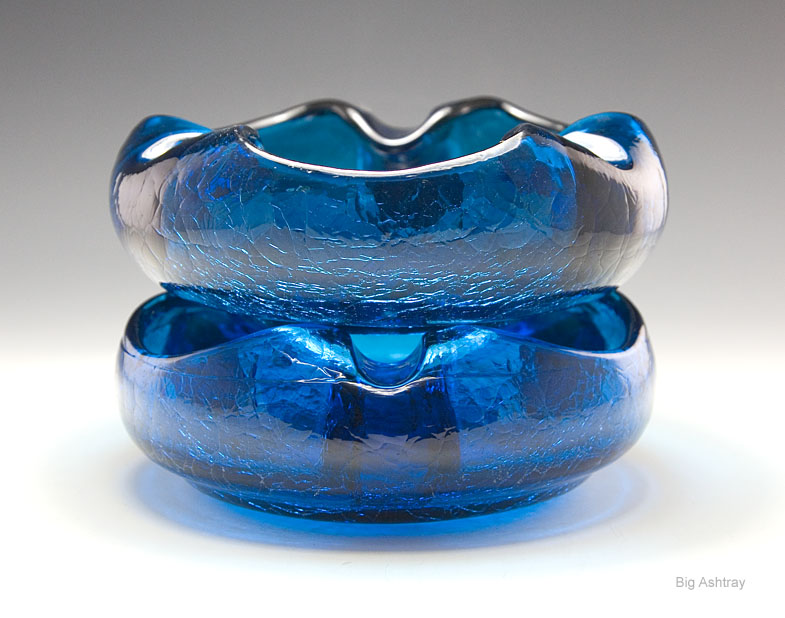 Cigar Bowl Ashtray in Bluenique Crackle Glass by Viking - Image 6