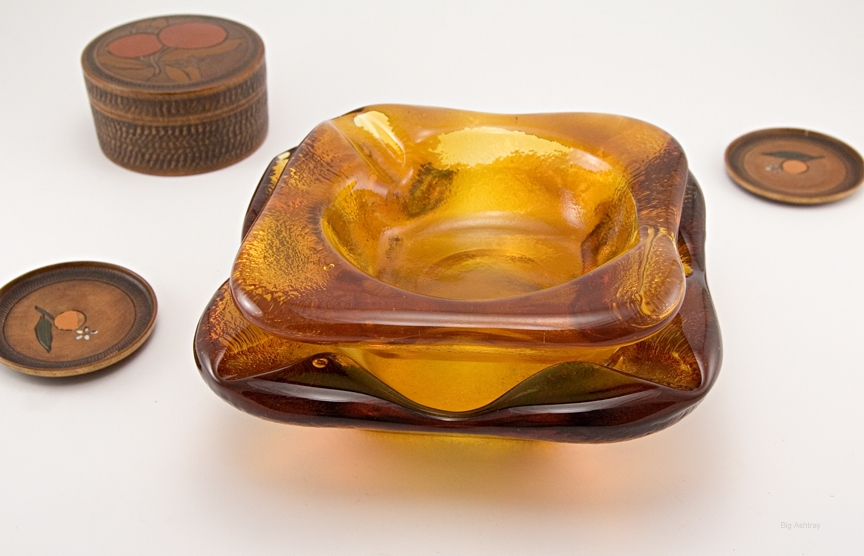 Imperial Glass Ashtray Set Olde Jamestown Line - Image 2