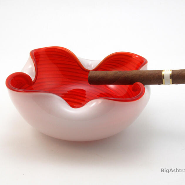 Luxury Cigar Bowl Mid-Century Italian Art Glass Barbini