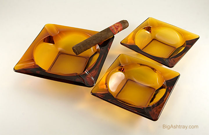 Classic Retro Ashtray Set of Three in Amber Glass - Image 2