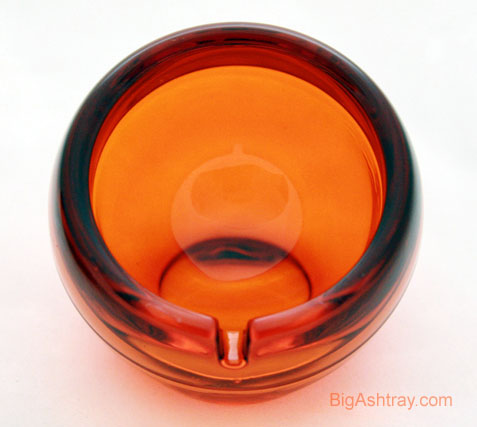 Ball Ashtray Set in Persimmon by Viking Art Glass - Image 4