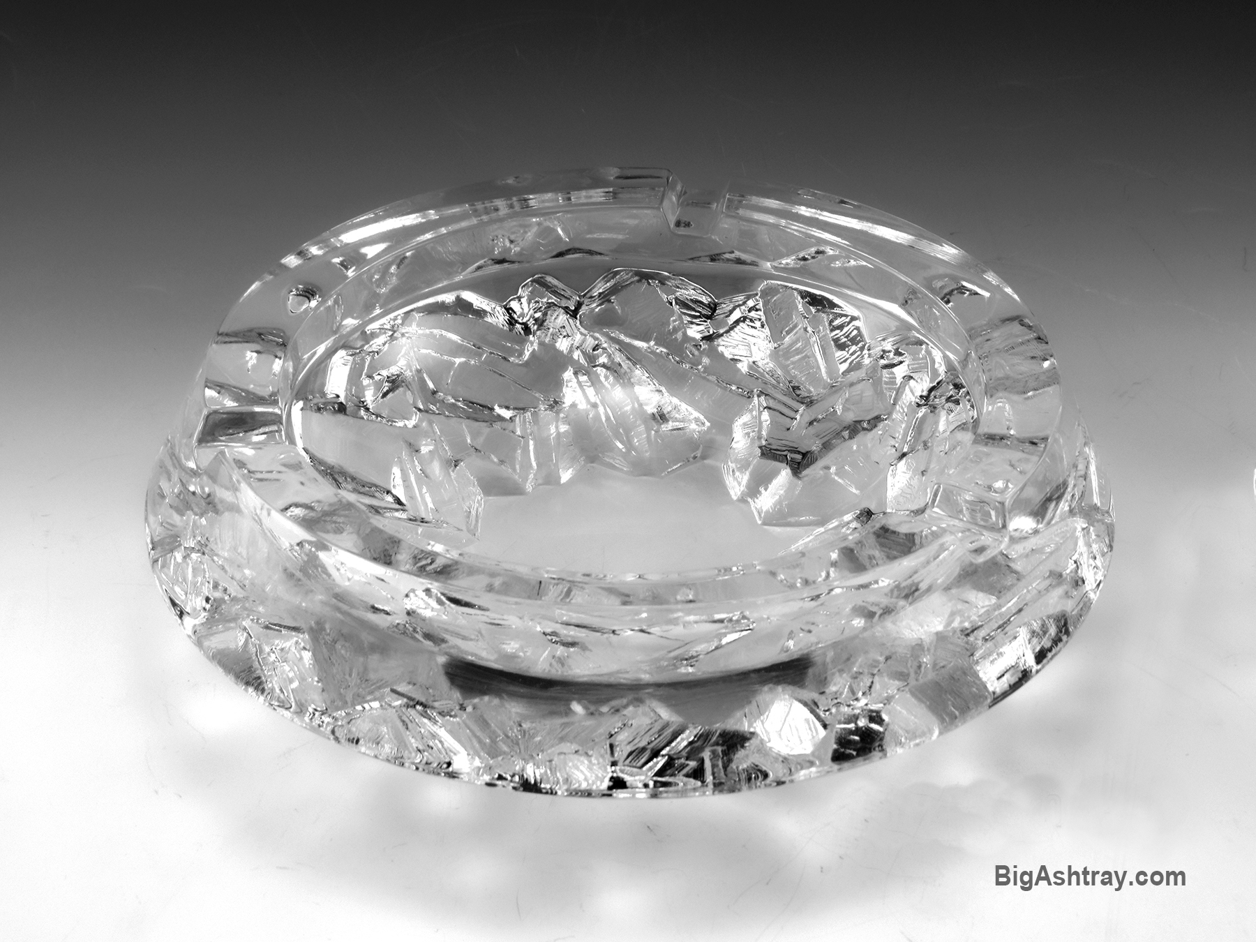 Big Pukeberg Glasbruk Swedish Ice Crystal Ashtrays Set of Two - Image 6