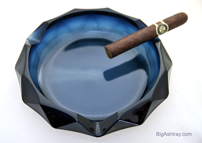 Diamond Cut Smoke Blue Cigar Ashtray in Rare Smoke Blue