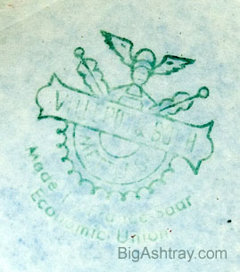 Flow Blue Villeroy and Boch Junk Ship Ashtray from the 1950s - Image 2