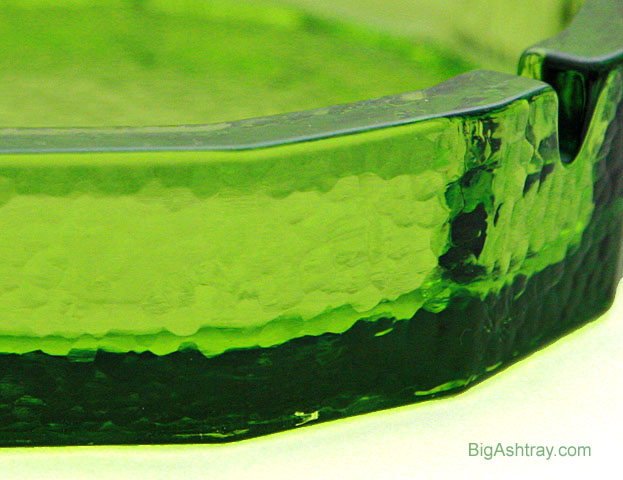 Heavy Green Hammered Glass Patio Ashtray - Image 3