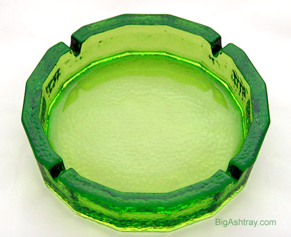 Heavy Green Hammered Glass Patio Ashtray - Image 2
