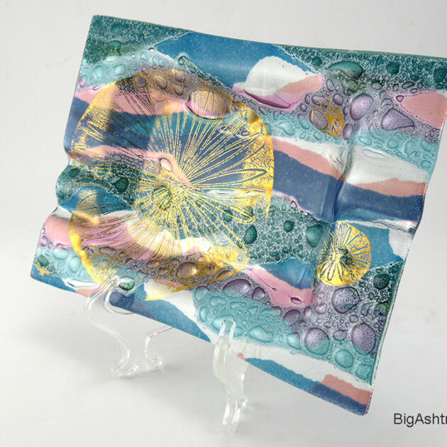 Retro Modern Higgins Art Glass Seashore Ashtray