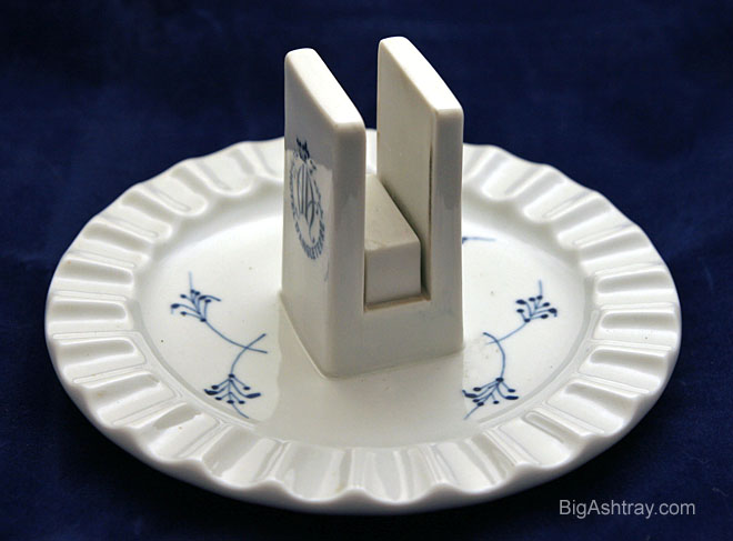 Hotel D'Angleterre Copenhagen Porcelain Ashtray Striker RARE - Image 2