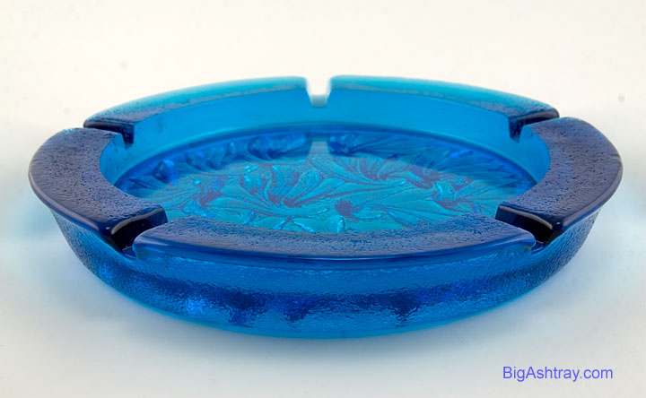 Huge 1970s Party Ashtray by Blenko Art Glass - Image 3