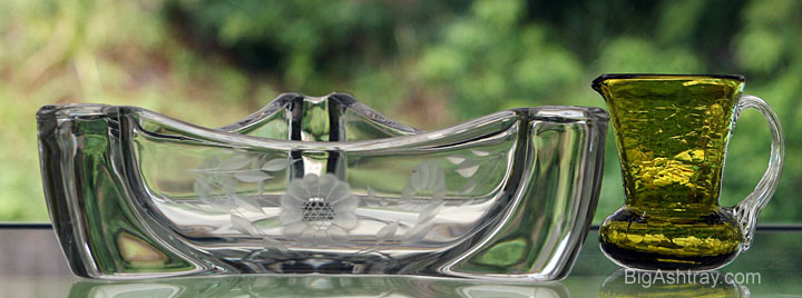 Huge Manganese Glass Cornflower Cigar Ashtray - Image 2