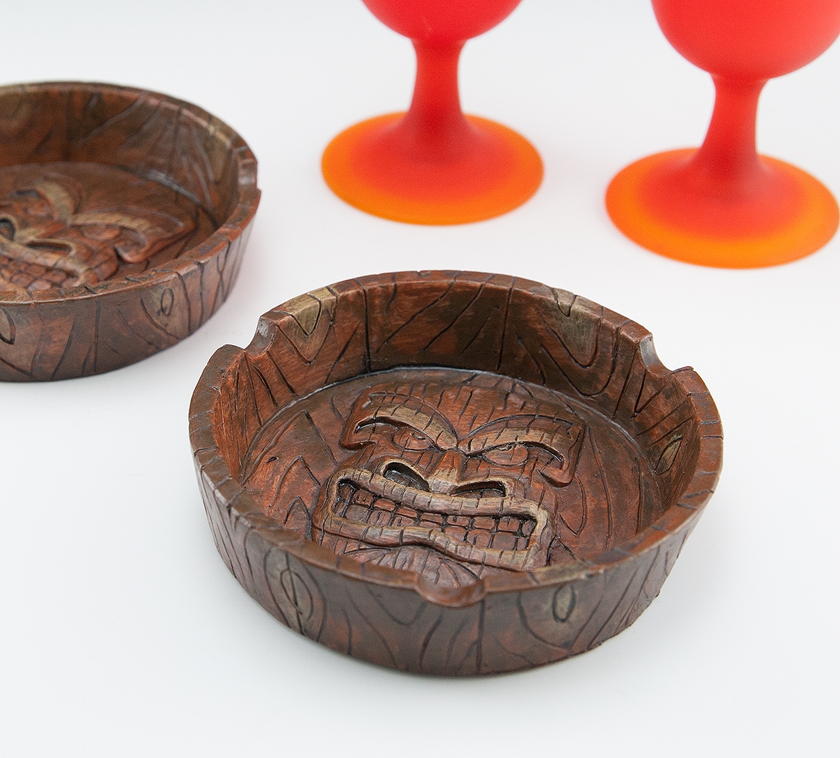 Indoor Outdoor Tiki Totem Ashtray - Image 4