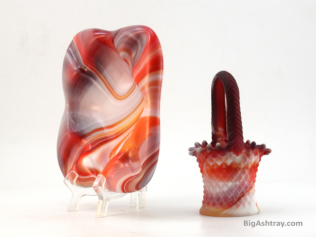 Imperial Peaches and Cream Art Glass Ashtray and Smoke Holder - Image 3