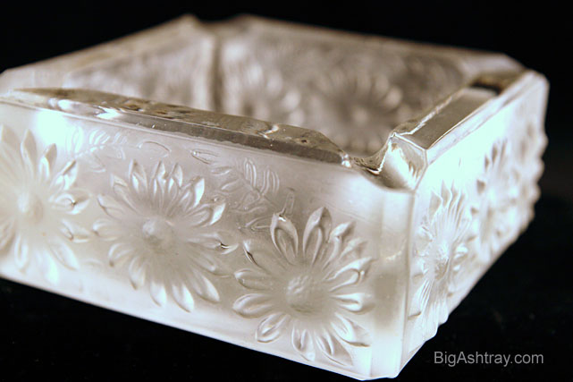 Marguerites Carved Glass Rosice Ashtray - Image 2