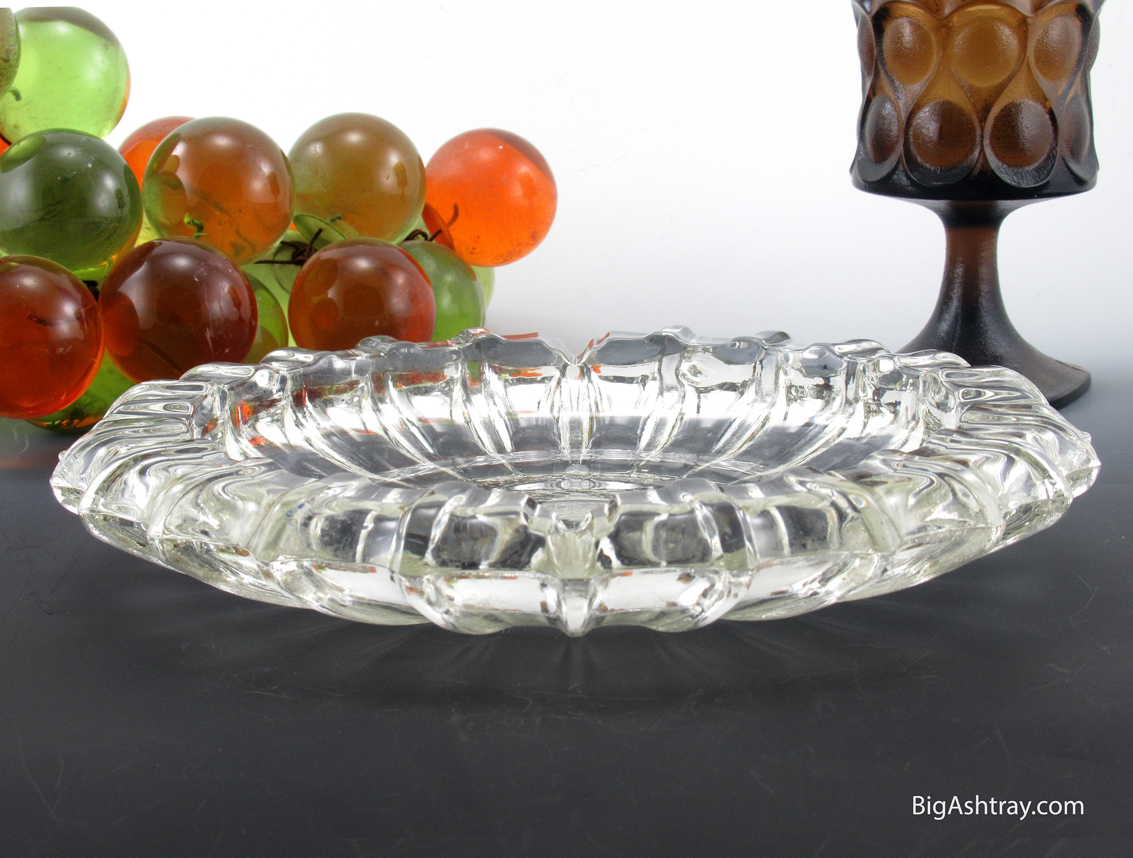 Big Glass Ashtray by Fostoria in Colorless Glass - Image 4