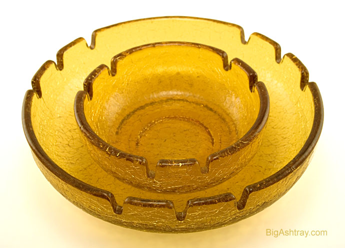 Massive Ash Bowl Set in Amber Crackle by Viking Art Glass - Image 2