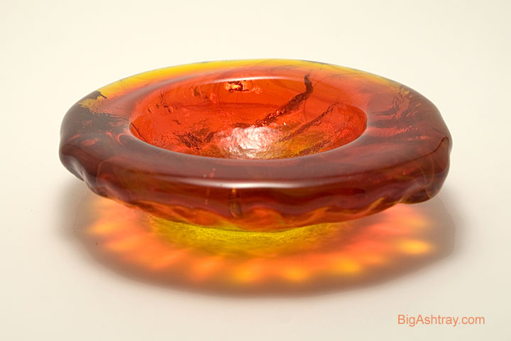Mid-Century Lava Art Glass Ash Bowl - Image 3