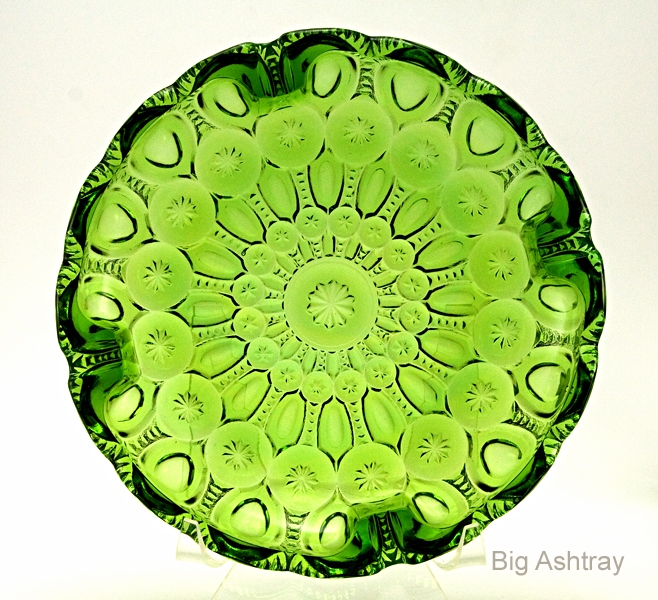 Green Moon and Star Vintage Smoking Ashtray - Image 3