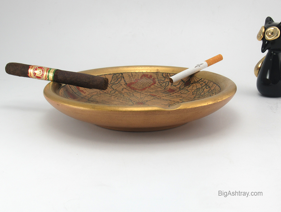 Old Renaissance Era World Map Ashtray Signed Italy - Image 2