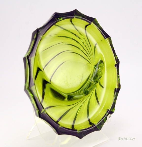 Mid-Century Modern Party Ashtray by Viking Art Glass