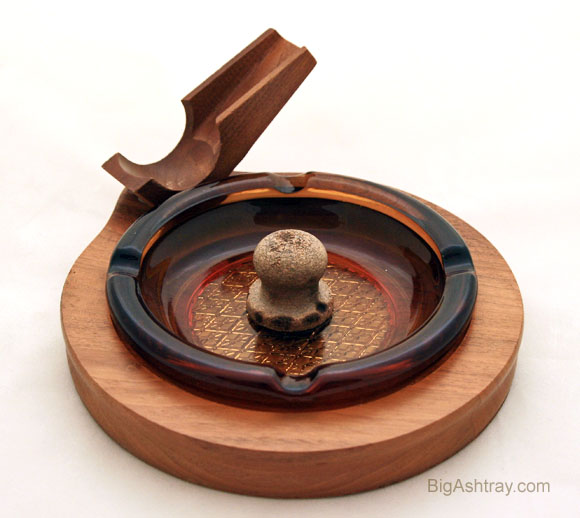 Retro 1970s Pipe Holder and Tapper Ashtray