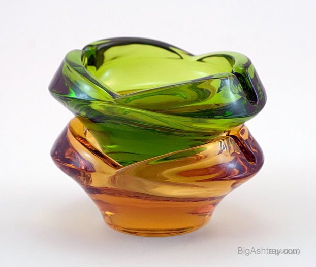 Retro Decor Stacking Ashtray Set by Viking Art Glass