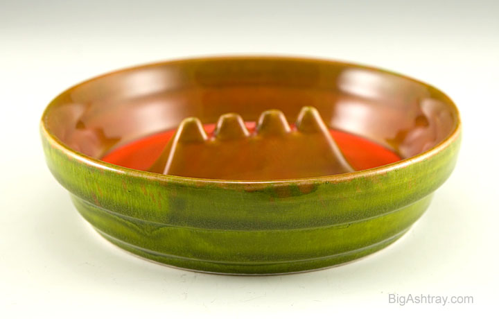 Retro Modern Deep Dish Ashtray by Lou Hoenig of California - Image 2