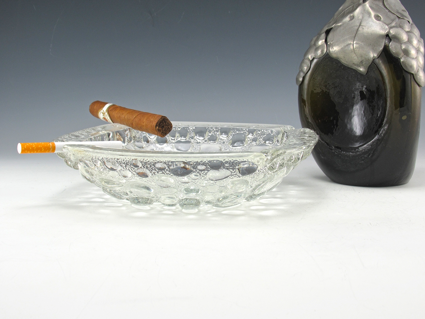 Vintage Glass River Rock Large Retro Ashtray - Image 2