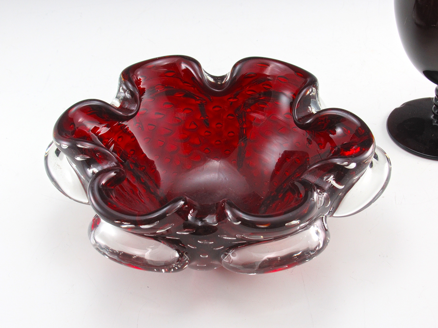 Vintage Cased Ruby Glass Ashtray with Trapped Bubbles Hand-Made - Image 7