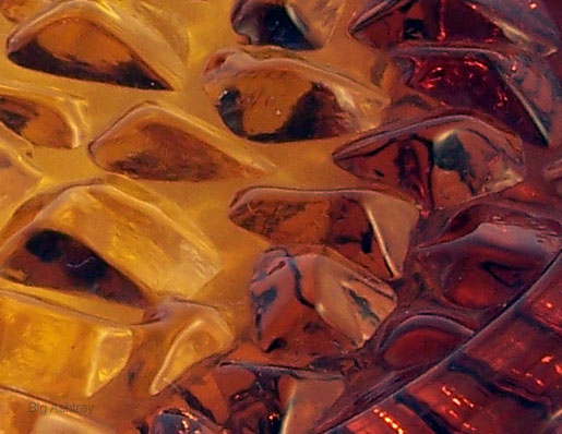 Beautiful Glowing Amber Cigar Ashtray from Sweden - Image 3
