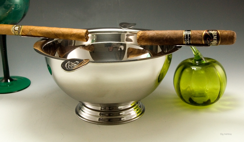 Stinky Cigar Ashtray Low Wide Bowl in Stainless - Image 3