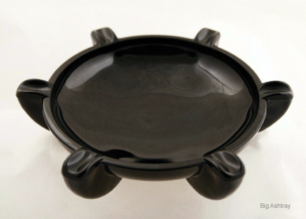 Viking Art Glass Mid Century Modern Pilot Cigar Ashtray - Image 2