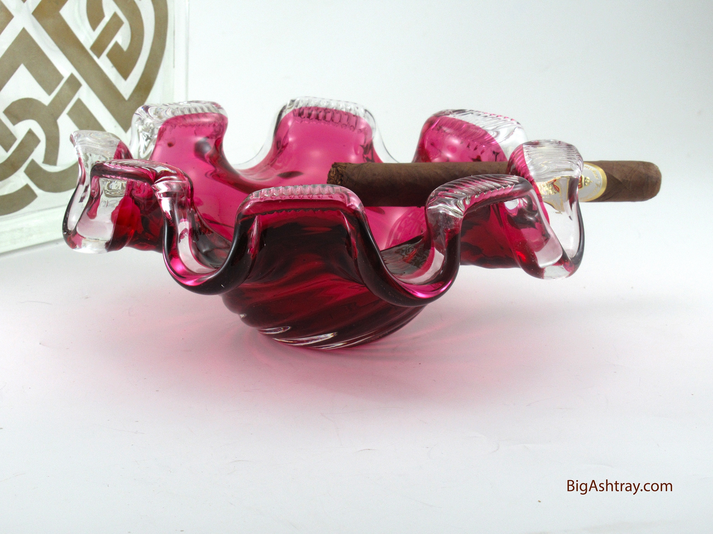Chalet Glass Cigar Ashtray Large Deep Rests and Ridged Rollers - Image 6