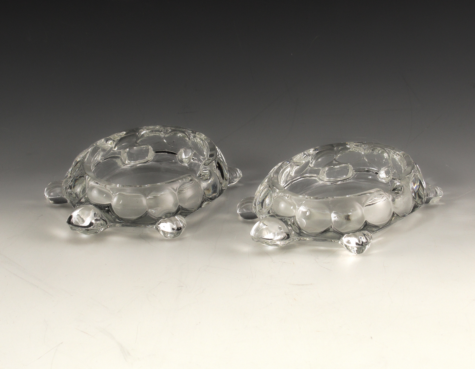 Pair of Vintage Crystal Turtle Ashtrays Personal Size - Image 3