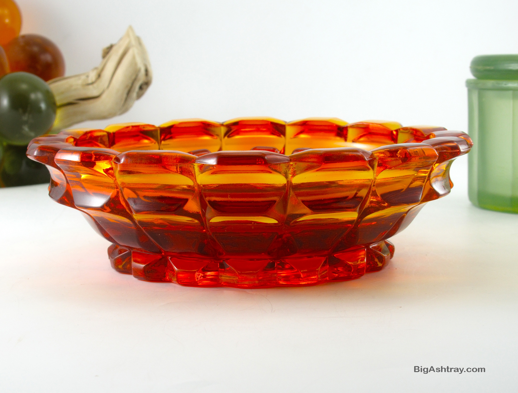 Fenton Art Glass Valencia Mid-Century Mod Ashtray in Amberina - Image 6