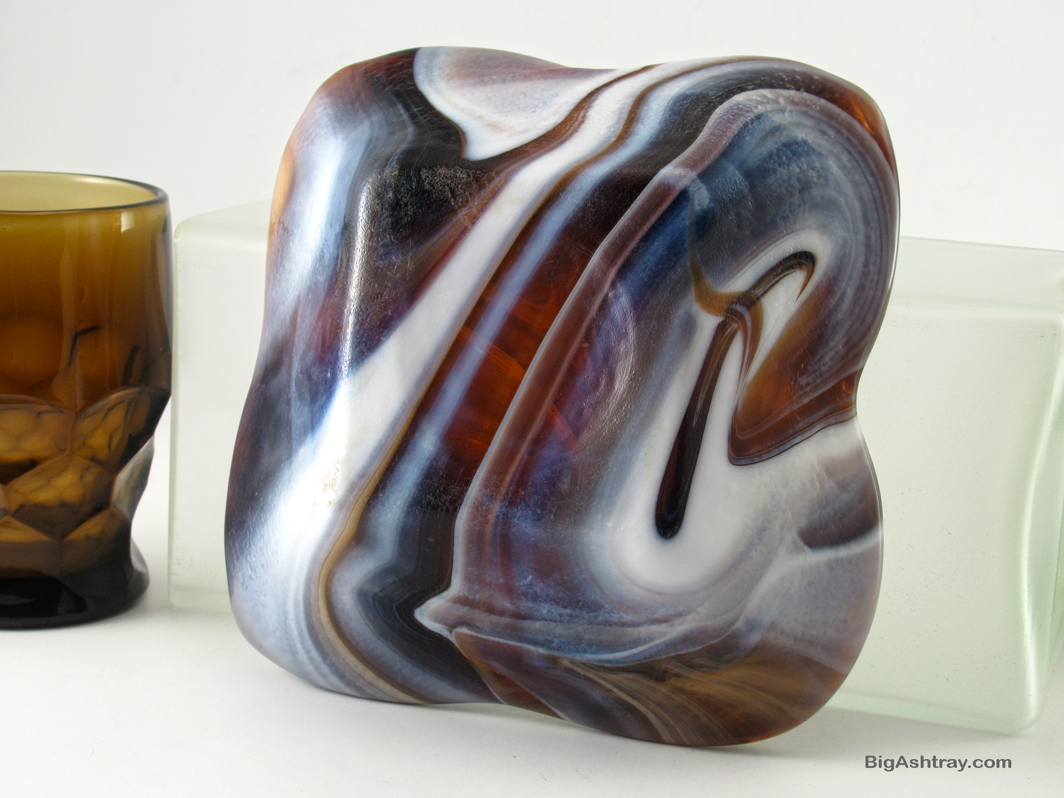 Imperial Slag Glass Ashtray in Root Beer Float Vintage USA - Image 3