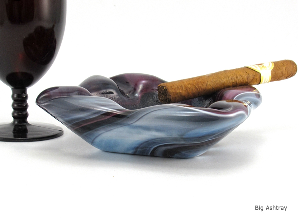 Slag Glass Cigar Ashtray by Imperial in Purple and Cream - Image 2