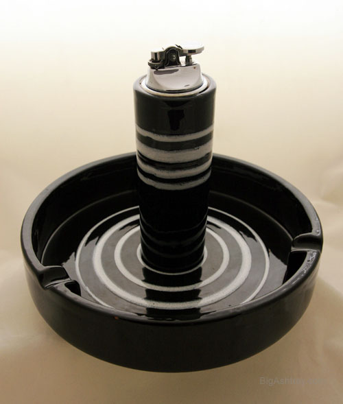 Vintage Italian Rosenthal-Netter Lighter and Ashtray