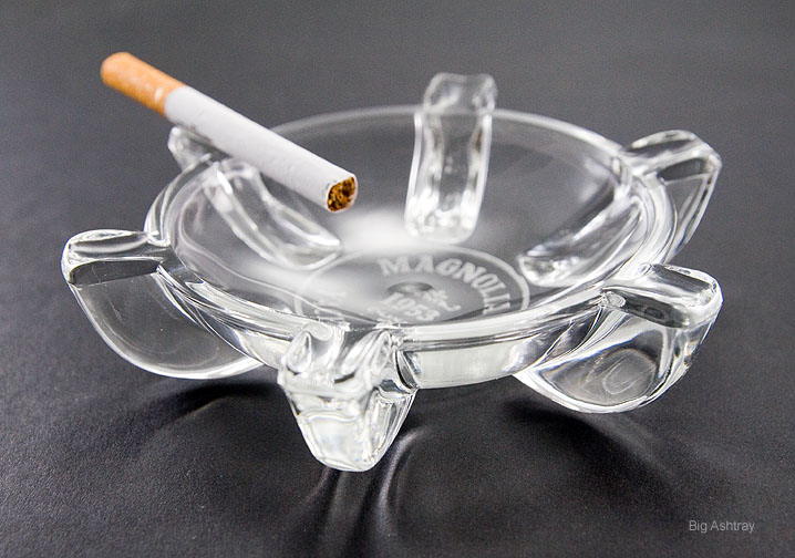 Magnolia Yacht Club 1953 Crystal Ashtray - Image 4