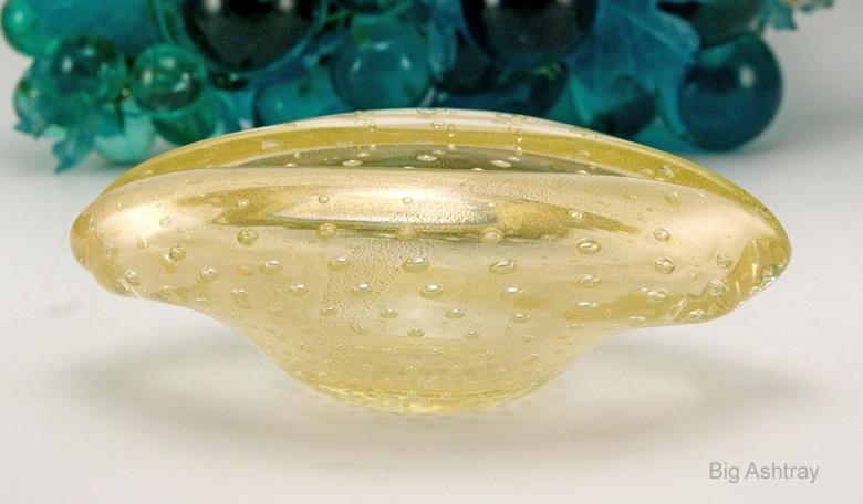 Mid-Century Modern Venetian Glass Gold Veil Ashtray - Image 2